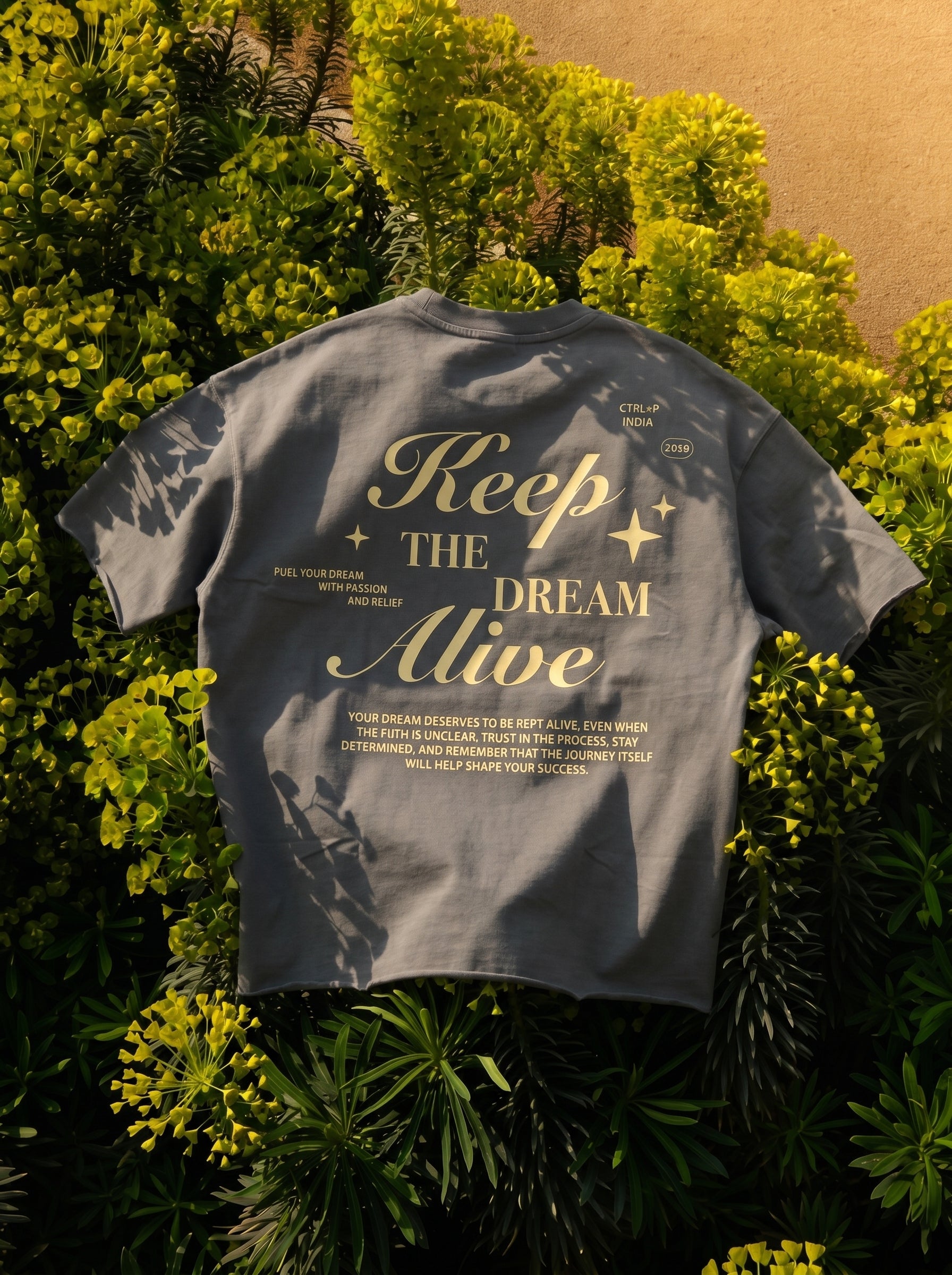 DREAMER'S CLUB T-SHIRT